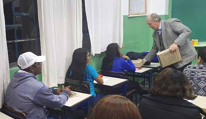 Em Campo Limpo tem aulas gratuitas de teatro e comunicação