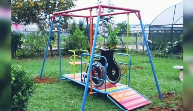 Em Vinhedo, brinquedos são adaptados a crianças cadeirantes