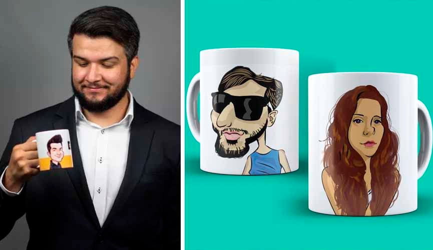 à esquerda, homem segura caneca com caricatura; à direita, duas canecas com caricaturas