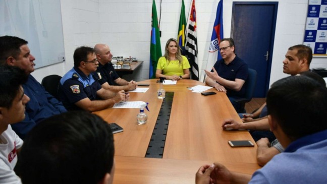 Em encontro na sede da UGSM, apresentação de capacitação aos vigias foi feita por representantes da Prefeitura (Foto: Prefeitura de Jundiaí)