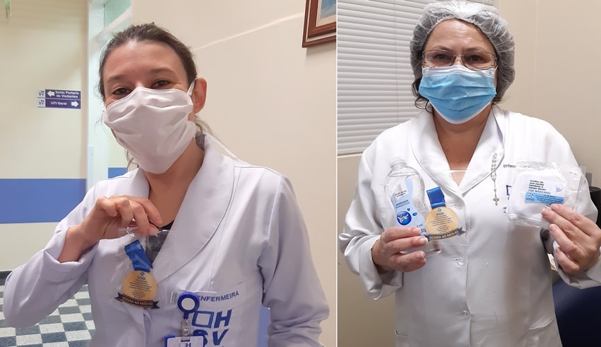 Foto de profissionais com medalhas