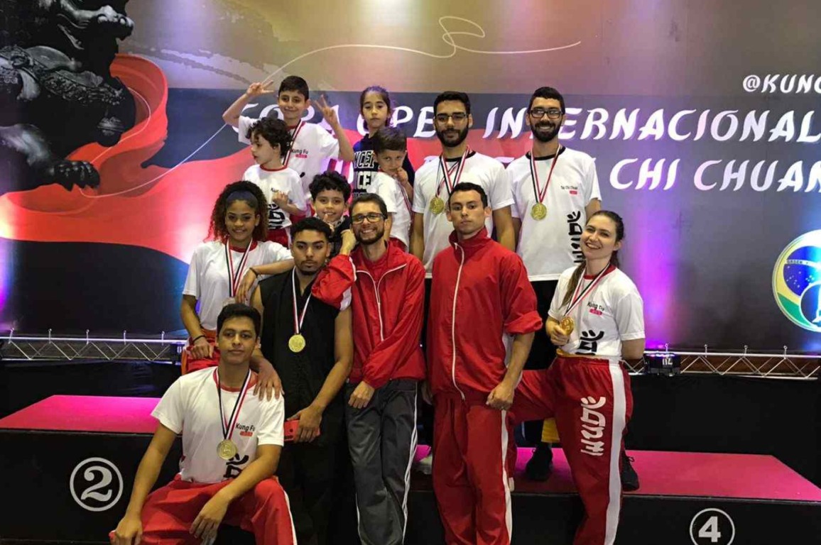 Escola jundiaiense de artes marciais participa do Campeonato Paulista de Kung-Fu Escola jundiaiense de artes marciais participa do Campeonato Paulista de Kung-Fu