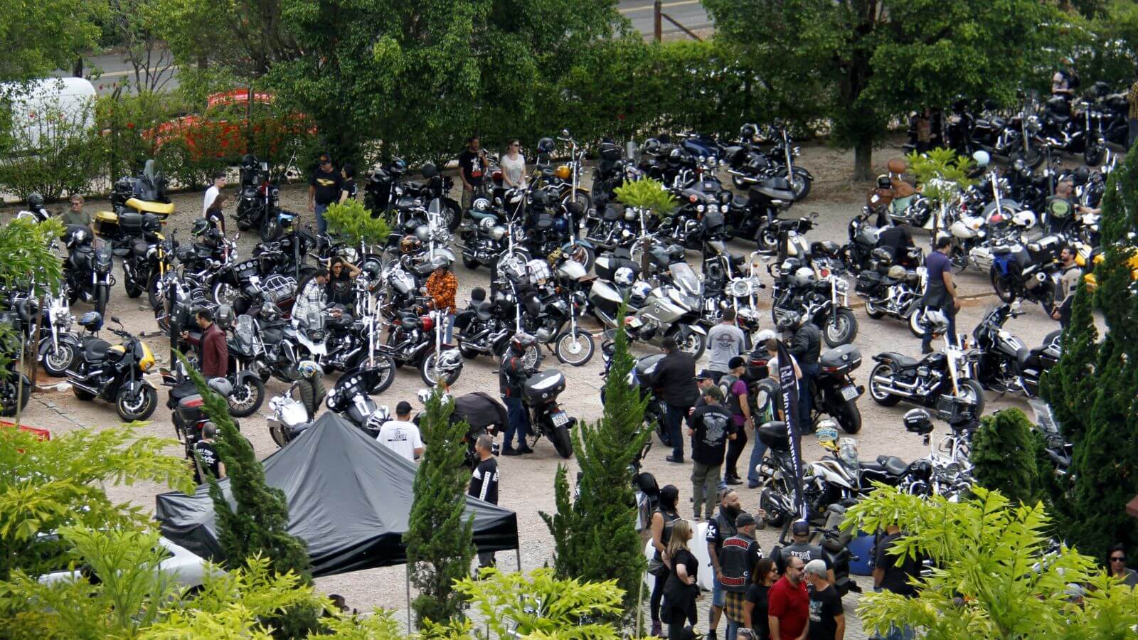 Encontro de motociclistas no Espaço Brunholi em Jundiaí