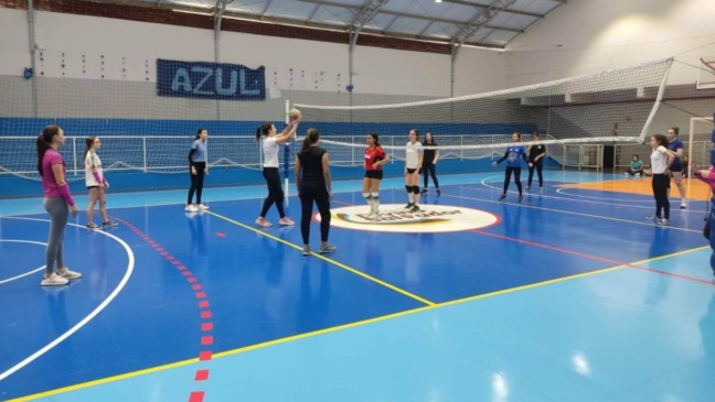 Esporte une estudantes do Sul em Jundiaí para integração salvatoriana