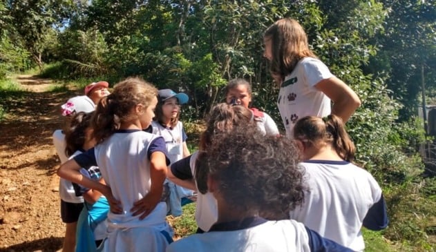 Estudantes de Jundiaí participam de atividades na Mata Ciliar