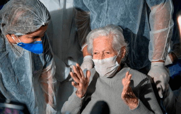 Dona Nenê saiu do hospital e agora se recupera em casa. (Foto: Paulo Manso/GuarulhosWeb)