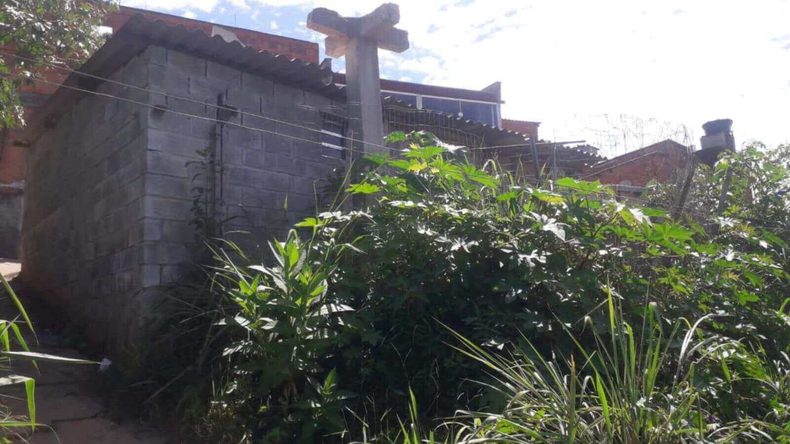 Casa em área de risco em Jundiaí