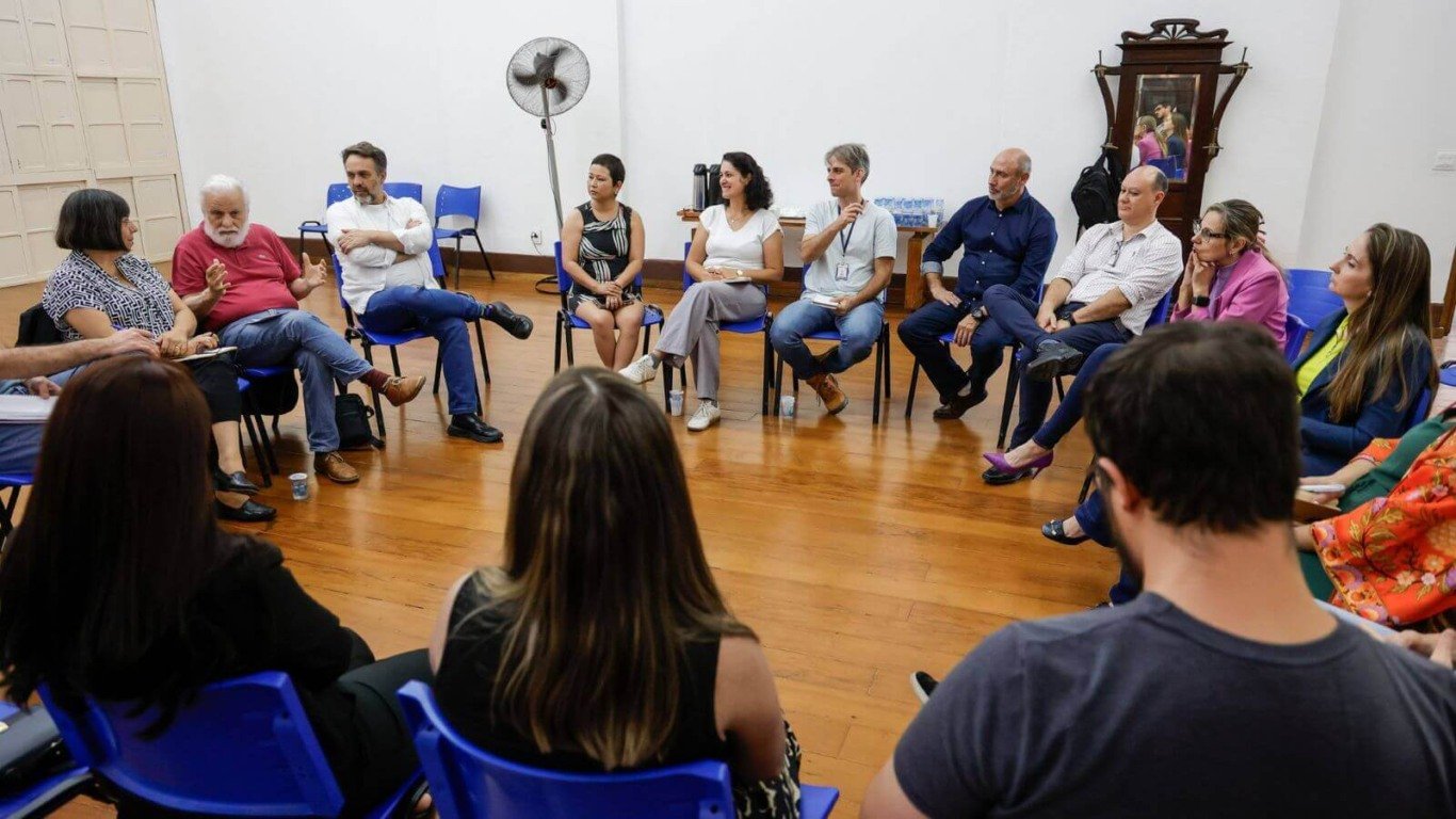Francesco Tonucci e Lorena Morachimo iniciam programação do 2º Encontro Brasileiro de Cidades das Crianças