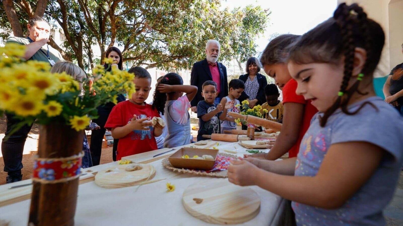 Francesco Tonucci e Lorena Morachimo iniciam programação do 2º Encontro Brasileiro de Cidades das Crianças