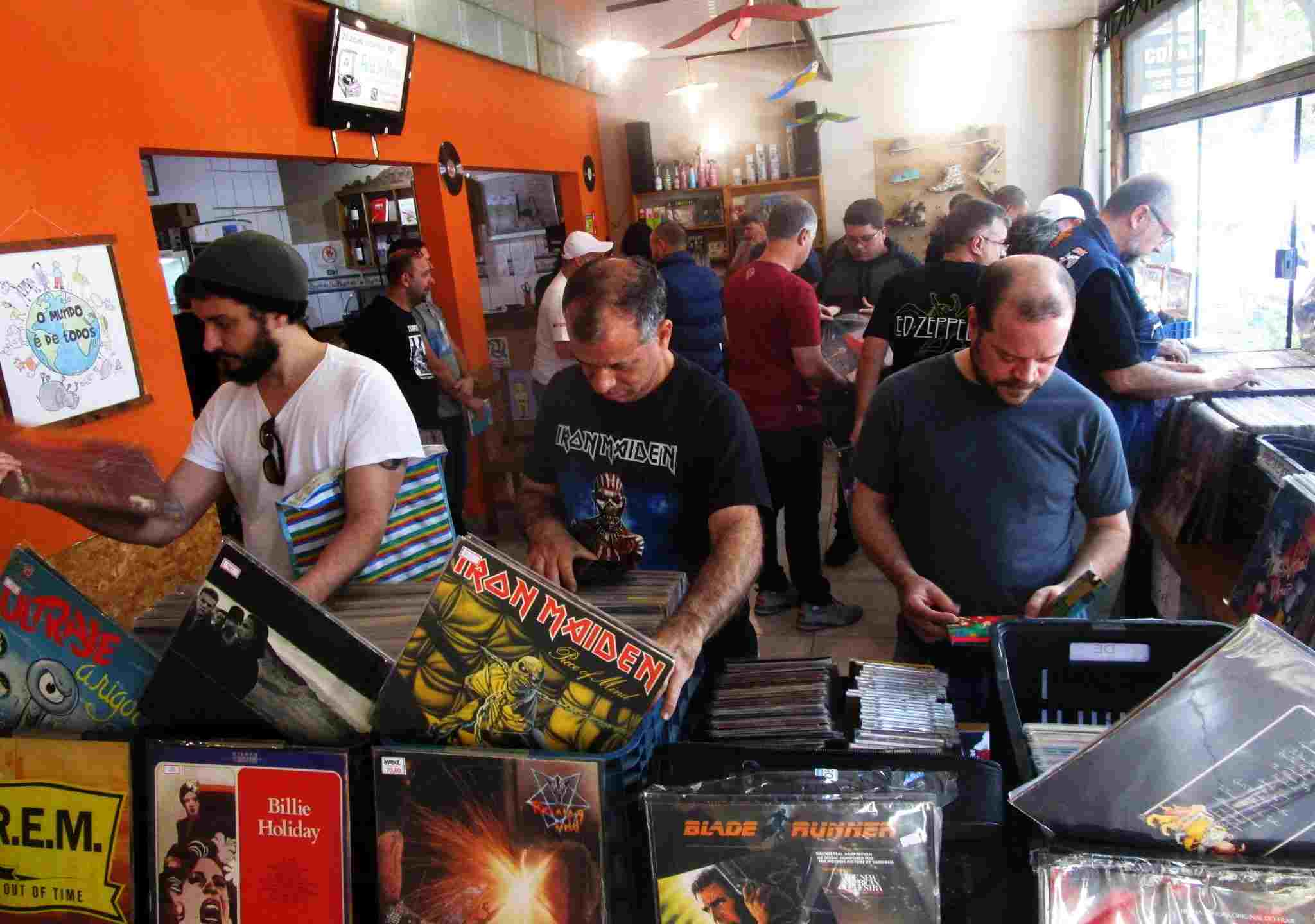 Feira-de-discos-Jundiai1 (1)-compressed