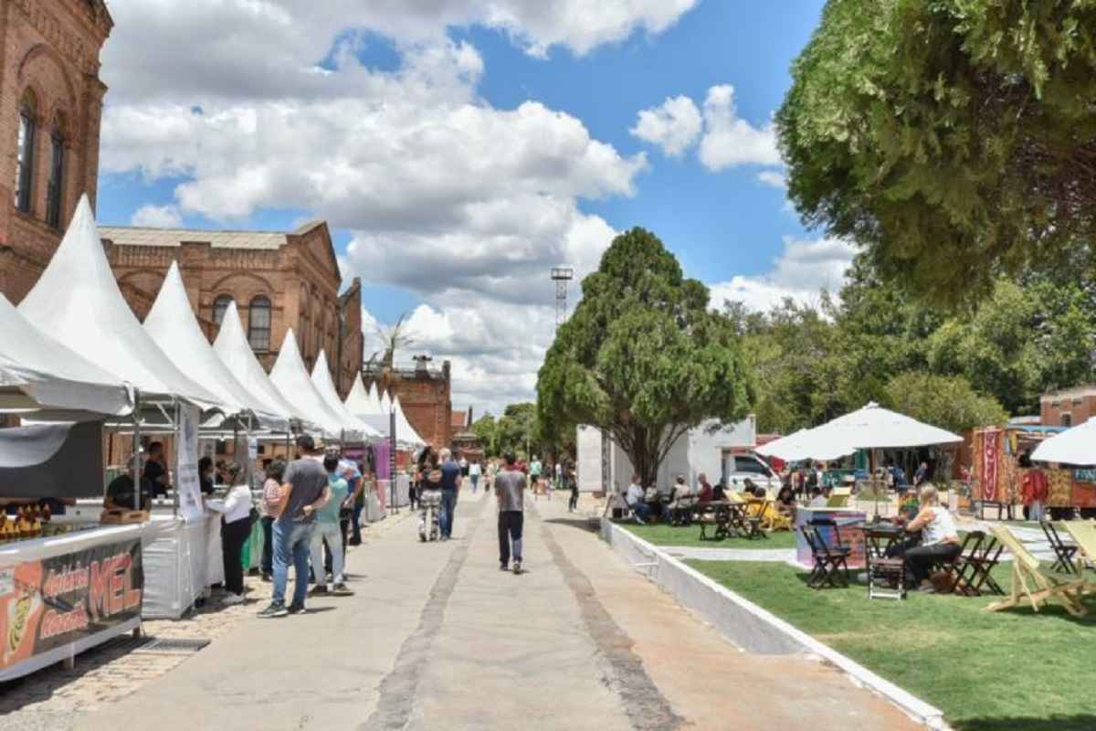 Feira-gastronômica-espaço-expressa-compressed