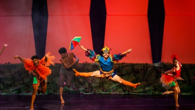 Cia. Jovem de Dança em “Folia dos Bichos”