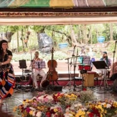 Foto: Reprodução/ Instagram/@searadeluztupinamba e @paola_cdavila