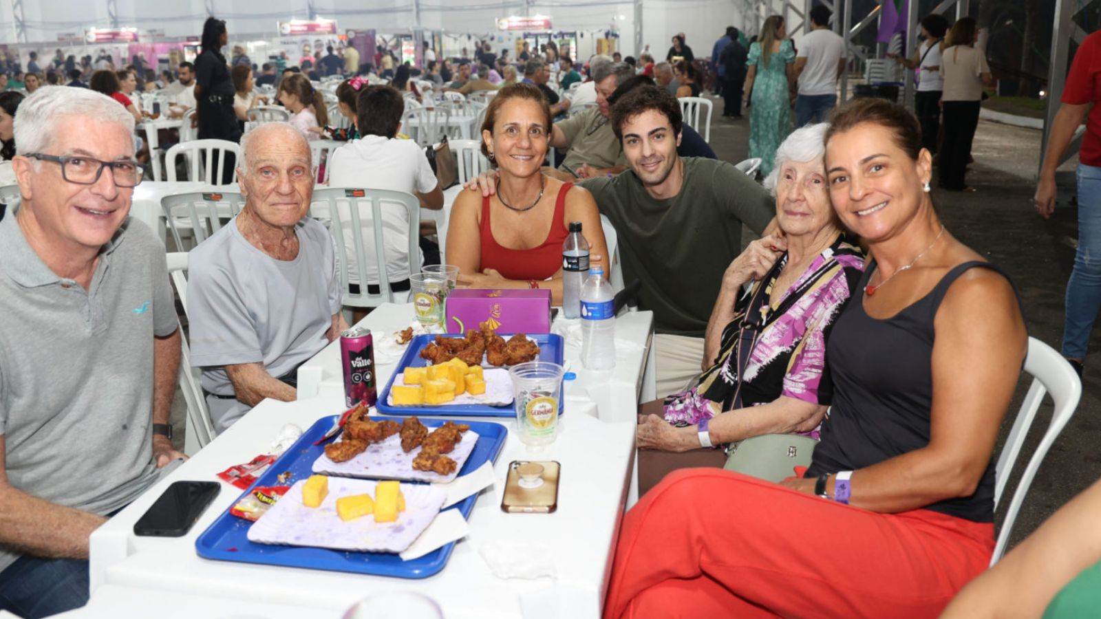 Família na Festa da Uva