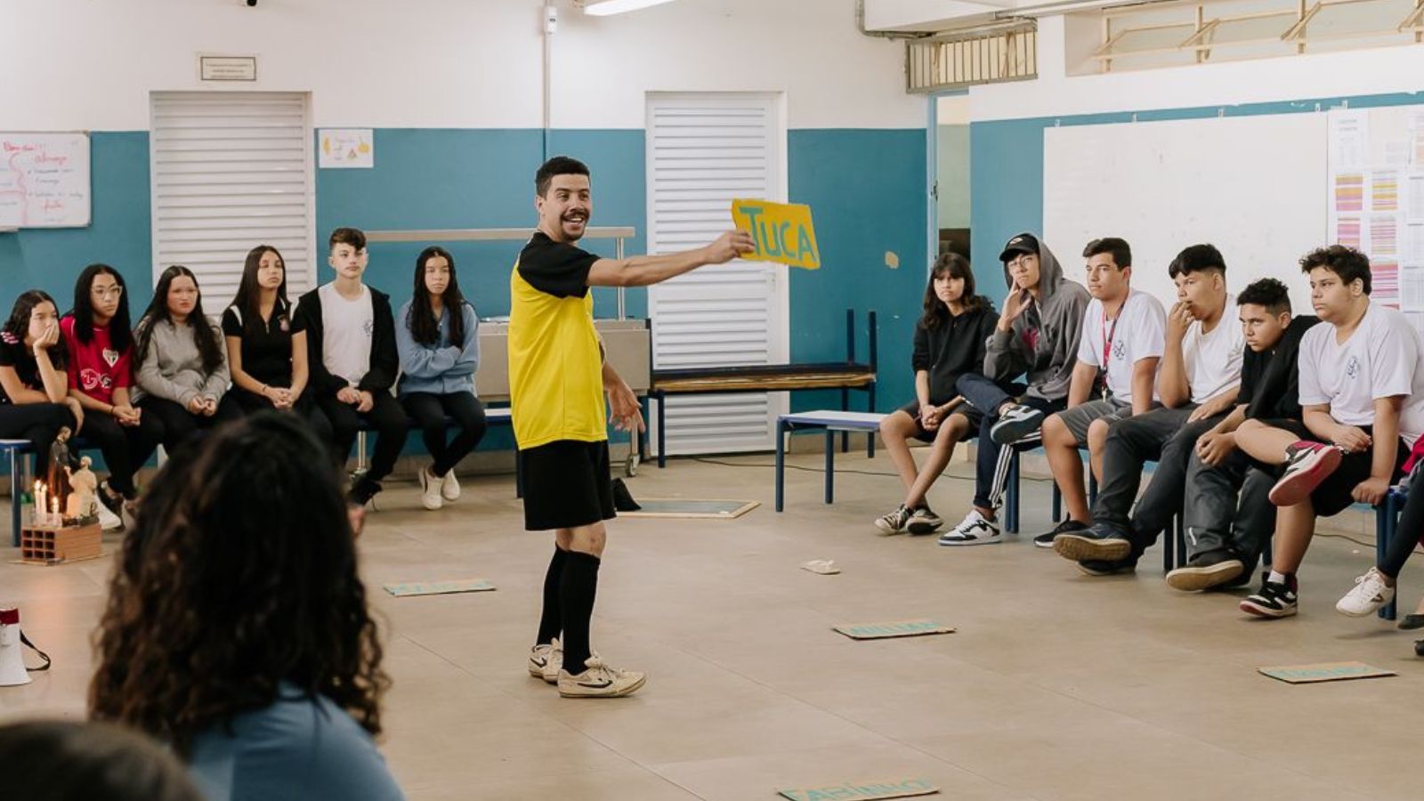 Rodrigo em personagem no espetáculo