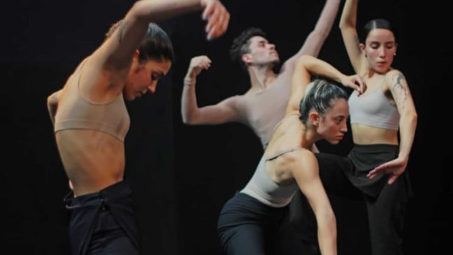 Integrantes da Companhia Jovem de Dança de Jundiaí