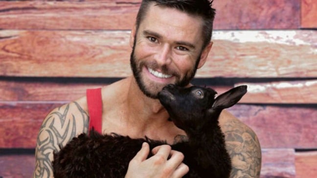 (Foto: Calendário de bombeiros australianos)