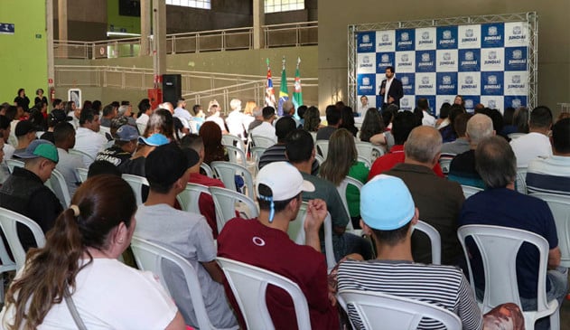 Fundo Social entrega mais 330 certificados em formatura