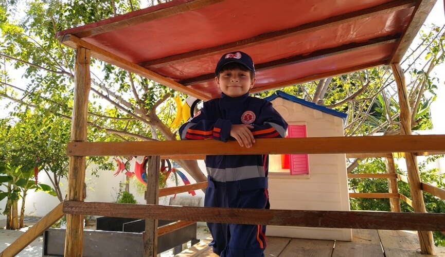 Criança salva primo com manobras de ressuscitamento