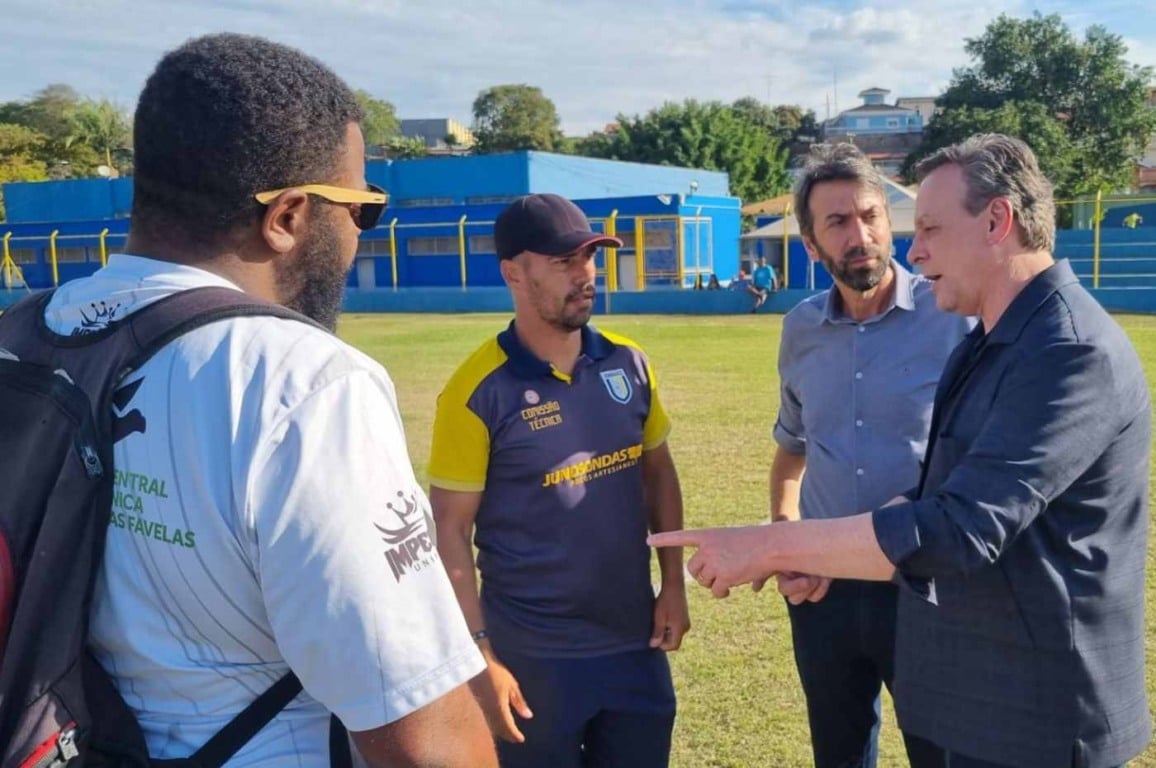 Gestor de Esportes, Luís Claudio Tarallo, de Governo e Finanças, José Antonio Parimoschi, e diretores da Cufa em visita ao Dal Santo. Foto: Prefeitura de Jundiaí Gestor de Esportes, Luís Claudio Tarallo, de Governo e Finanças, José Antonio Parimoschi, e diretores da Cufa em visita ao Dal Santo. Foto: Prefeitura de Jundiaí