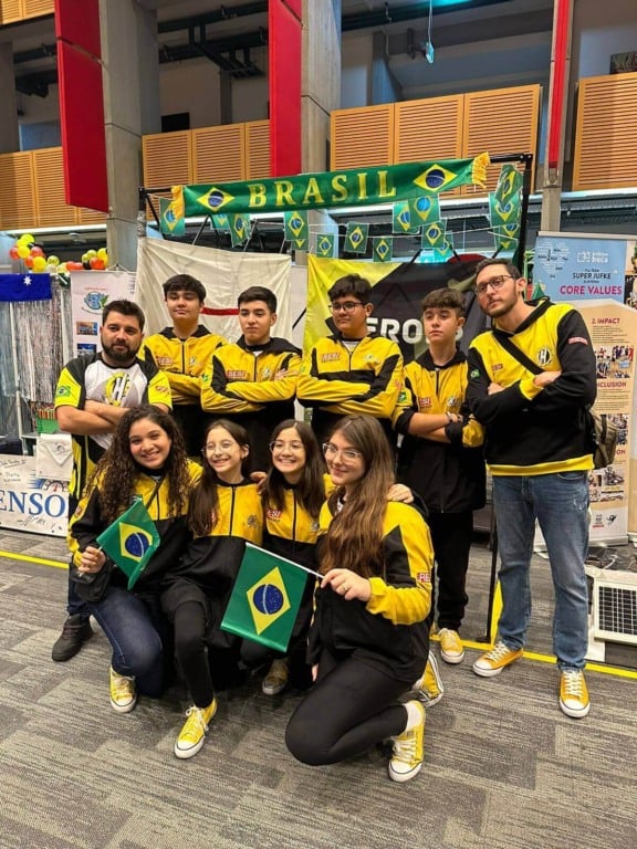 HEROES Alunos do Sesi de Jundiaí