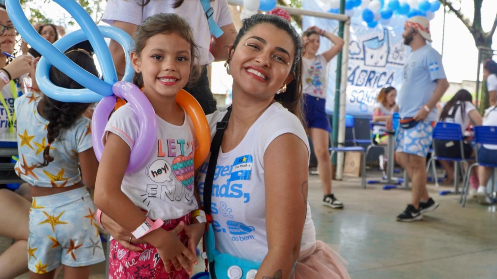 Criança e voluntária