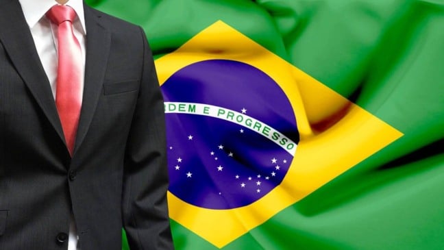 Privatização de setores estratégicos, ameaça à democracia, o desenvolvimento e a liberdade