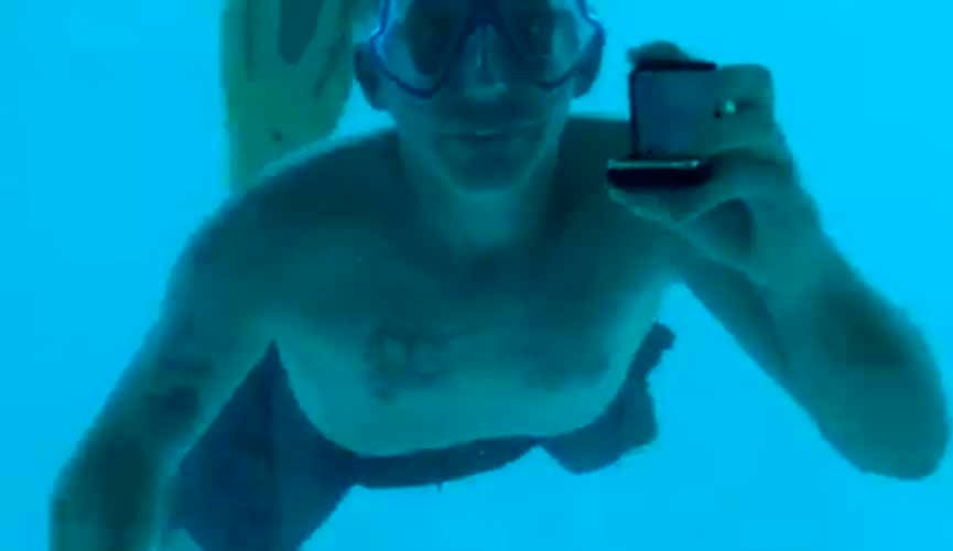 Homem se afoga após pedido de casamento debaixo d'água