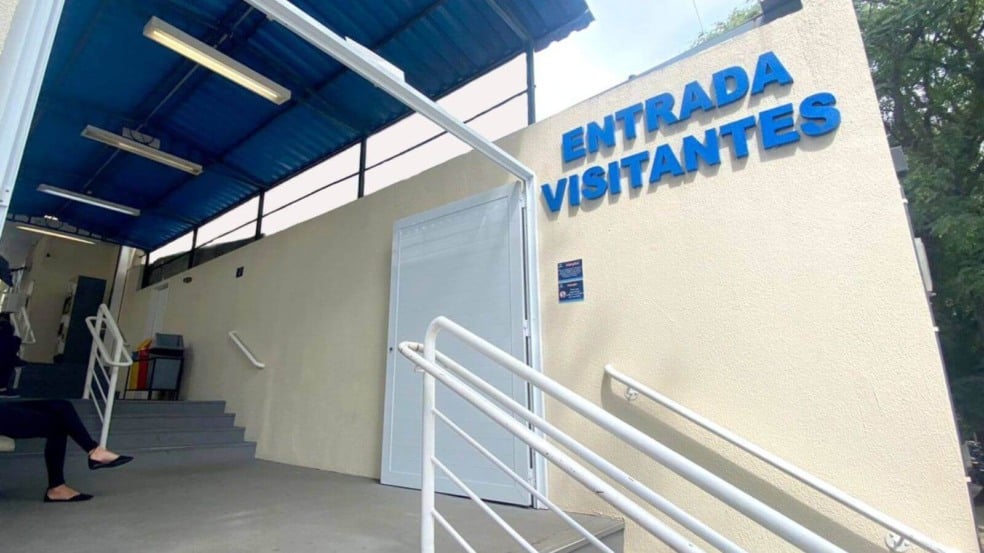 Entrada de visitantes do Hospital São Vicente Entrada de visitantes do Hospital São Vicente