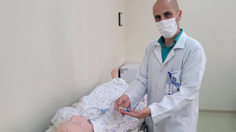 Hospital São Vicente usa dispositivo para evitar pneumonia em pacientes 