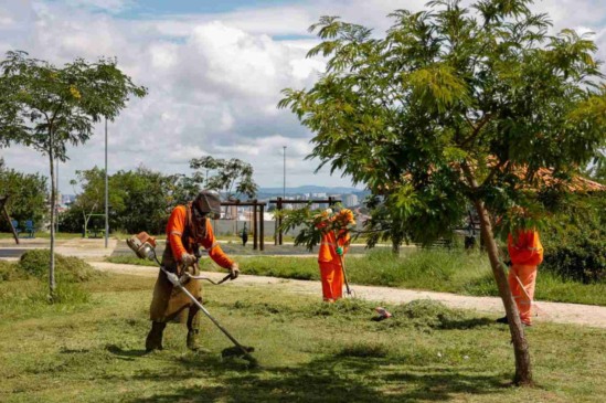 Prefeitura de Jundiaí amplia efetivo e roçada em janeiro aumenta em 45%