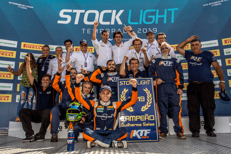 Equipe KTF Sports vibra com Guilherme Salas no pódio