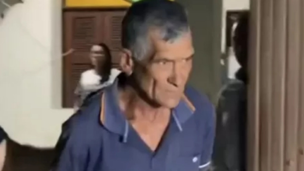 Homem invade bar, pergunta quem vota no Lula e mata eleitor