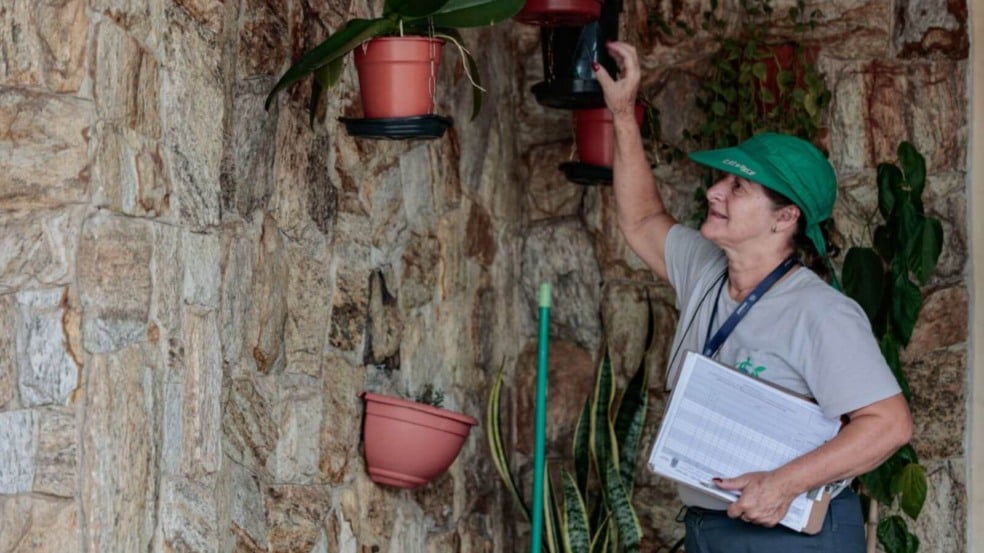 Vistoria de dengue em Jundiaí