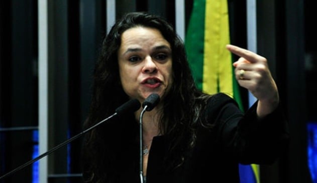 Janaina Paschoal quer proibir festas ‘open bar’ em universidades