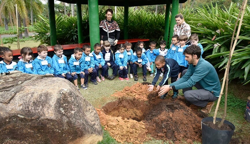Jardim Botânico recebe visitações de alunos do programa de Educação Ambiental