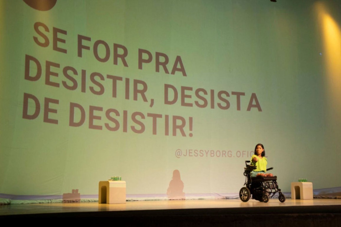 Setembro Amarelo: Jessyborg e Caciano Kuffel dão um show de amor à vida no Polytheama Setembro Amarelo: Jessyborg e Caciano Kuffel dão um show de amor à vida no Polytheama