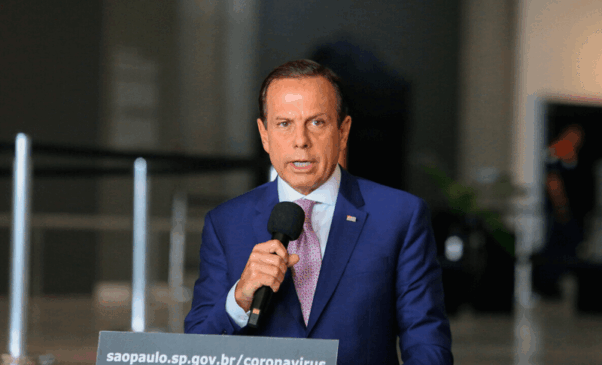 Doria em coletiva de imprensa