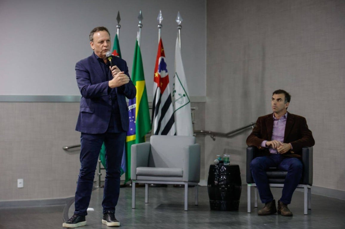 José Antonio Parimoschi e Cristiano Lopes coordenam a elaboração do plano municipal gestão eficiente. Foto: Prefeitura de Jundiaí José Antonio Parimoschi e Cristiano Lopes coordenam a elaboração do plano municipal gestão eficiente. Foto: Prefeitura de Jundiaí