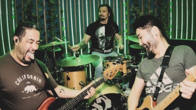 Banda de rock se apresenta no Jumpbarbecue