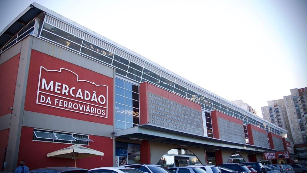 Fachada Mercadão da Ferroviários