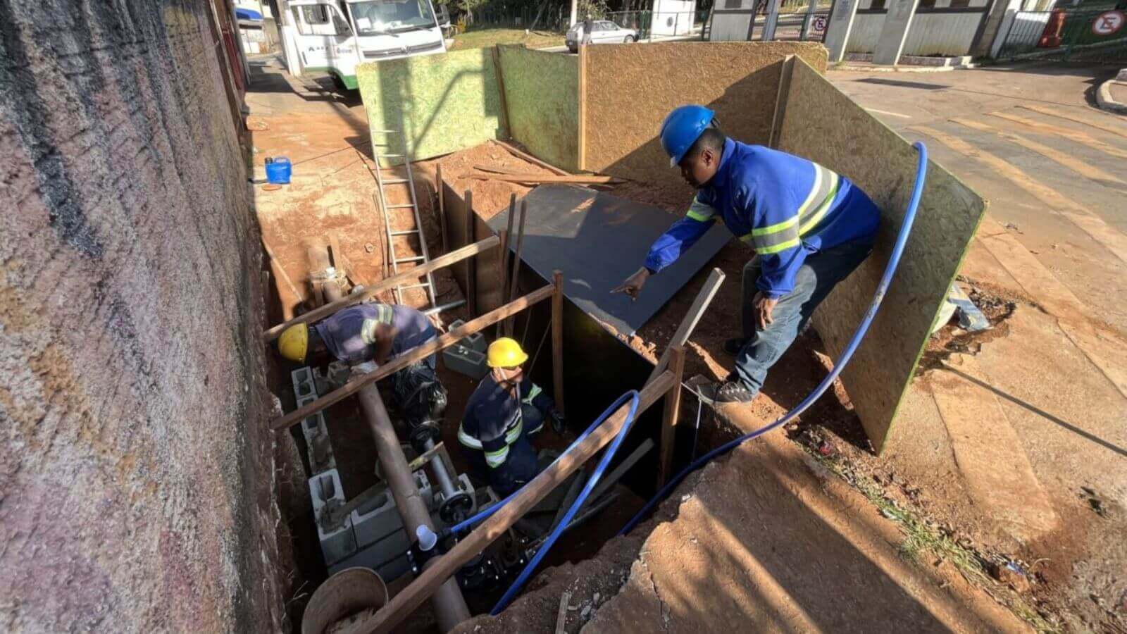 Jundiaí: Programa da DAE que melhora pressão da água chega ao bairro Corrupira