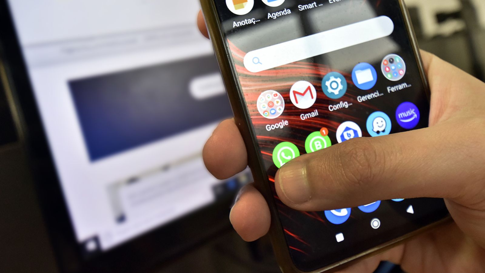 Celular com aplicativos