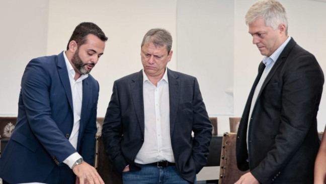 Gustavo Martinelli, Tarcísio de Freitas e Ricardo Benassi