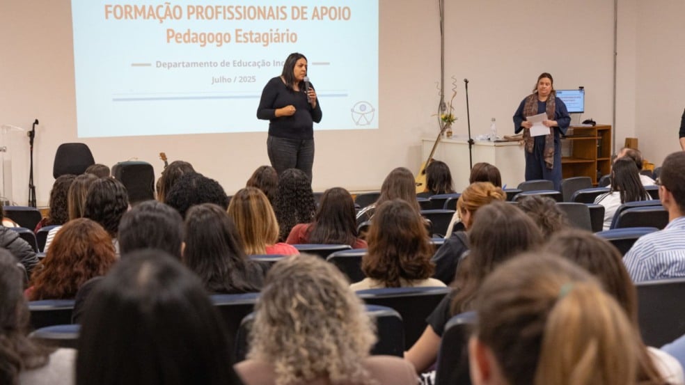 Reunião Escola da Gente