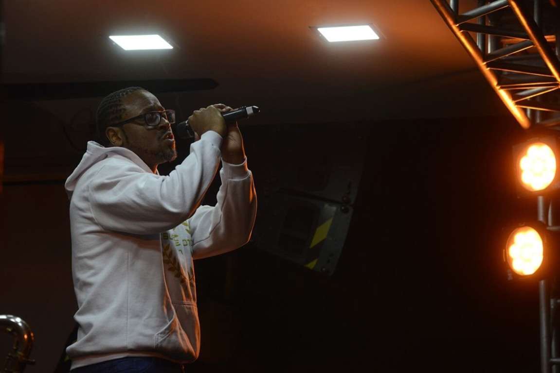 Cantor em Festival de Música de Jundiaí