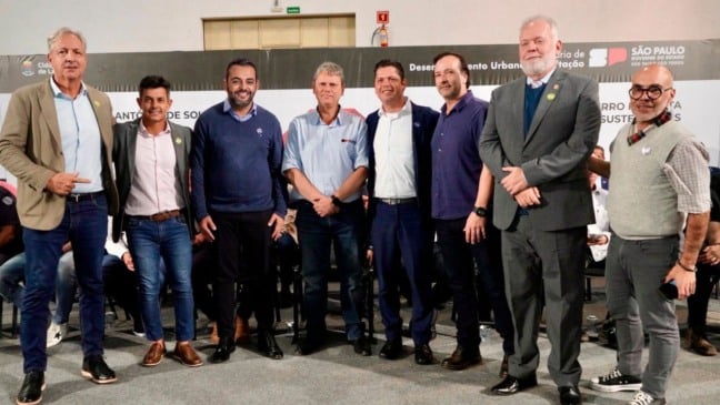 Representantes da Prefeitura e Governo de SP