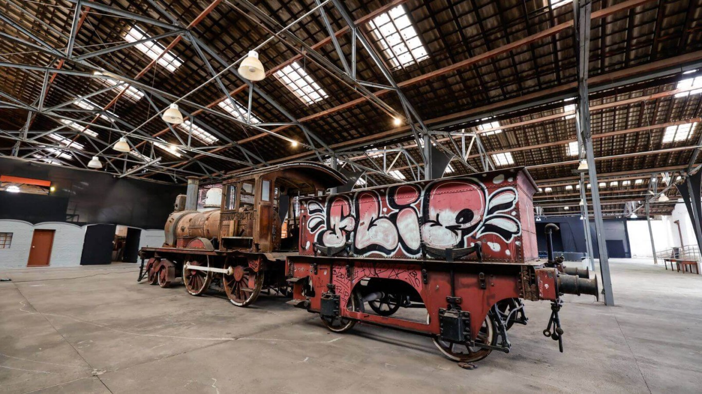 Jundiaí recebe acervo de 5 mil itens para preservação da memória da ferrovia