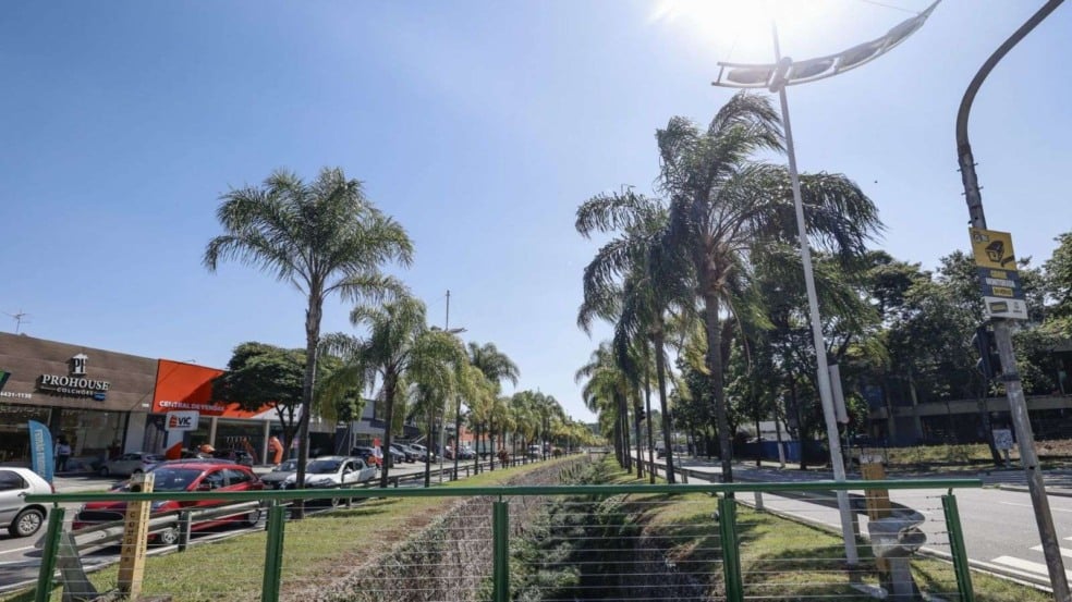 Av. Nove de Julho