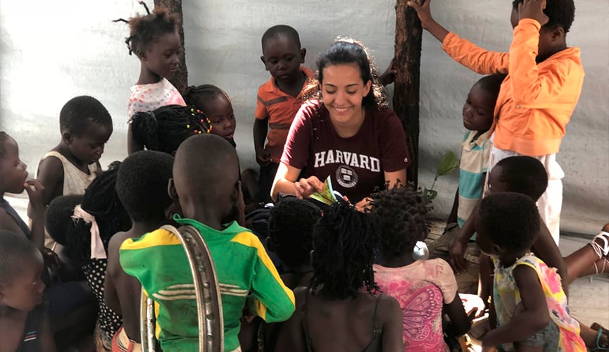 Adolescente de Jundiaí visitou campo de refugiados da ONU no lugar da sua festa de aniversário